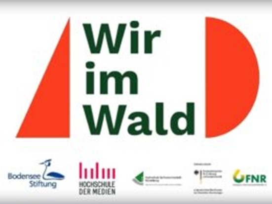 Logo wir im Wald mit den Logos des Projektteams